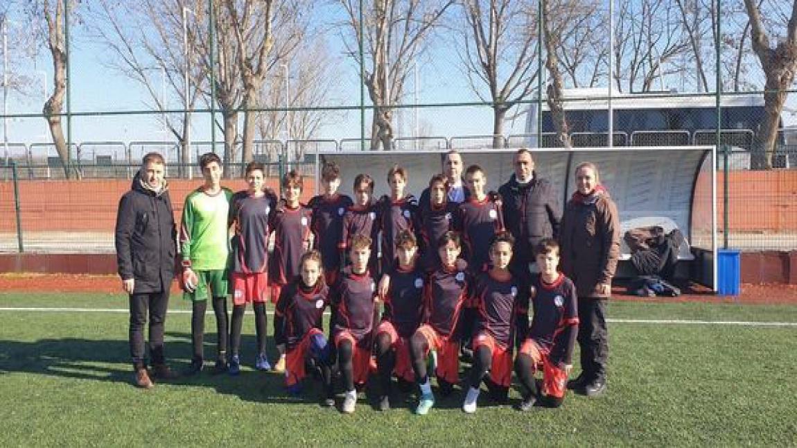 Okulumuz Futbol Takımı Edirne İl finalinde Mehmet Ruşen Ortaokulunu 4-0 yenerek Edirne İl şampiyonu olmuştur.